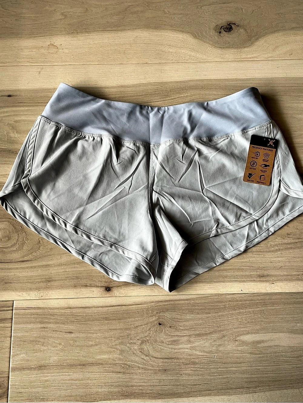 Ring of Fire Stretch Quick Dry Shorts Athletic Shorts Gray Size Medium NWT